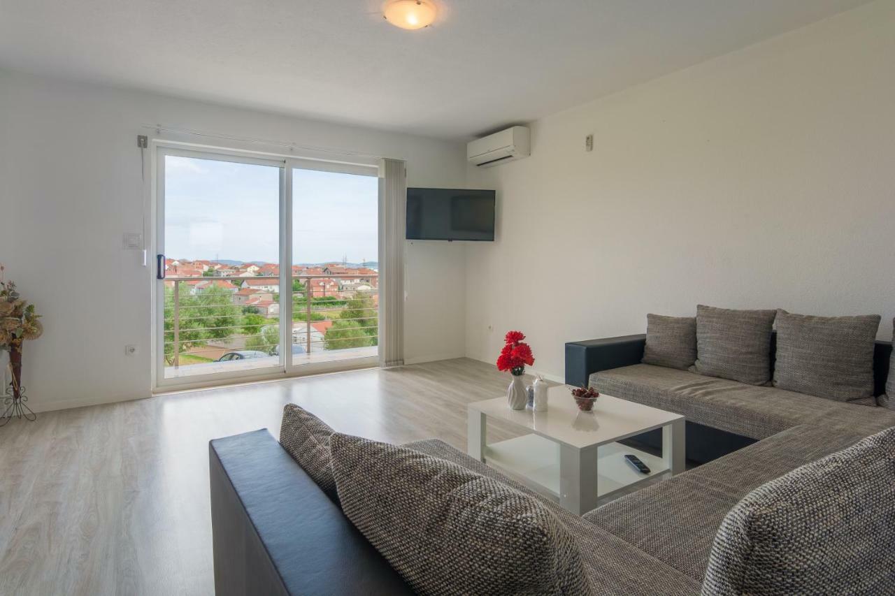 Apartment Kozina Zadar Exterior photo