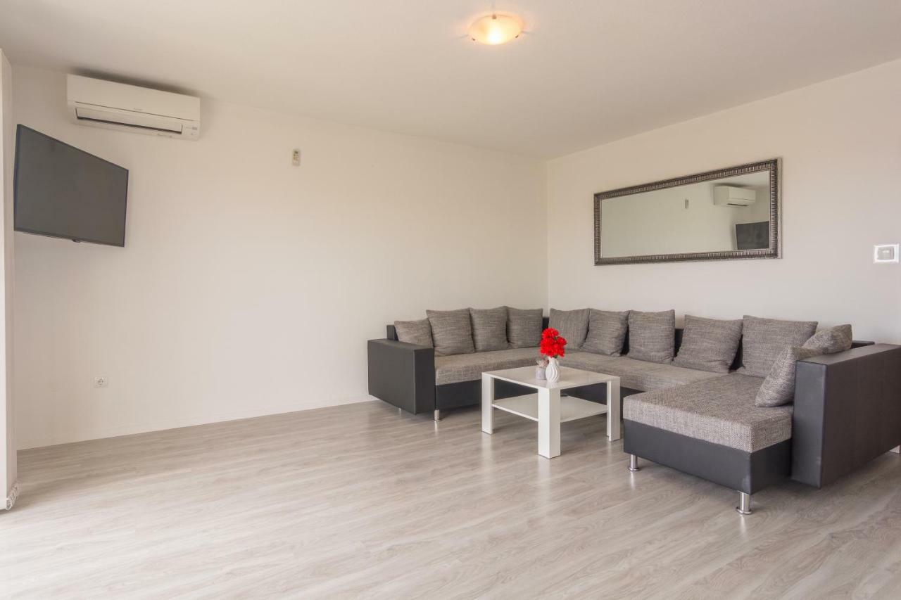 Apartment Kozina Zadar Exterior photo
